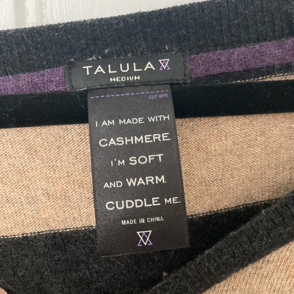 Aritzia sweater cashmere size medium - Picture 2 of 3